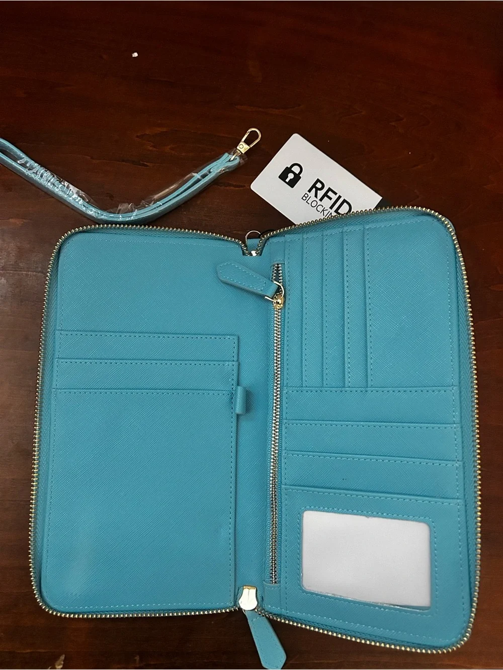 NWT Zip-Around Travel Documents Organizer RFID Faux leather Turquoise Wallet